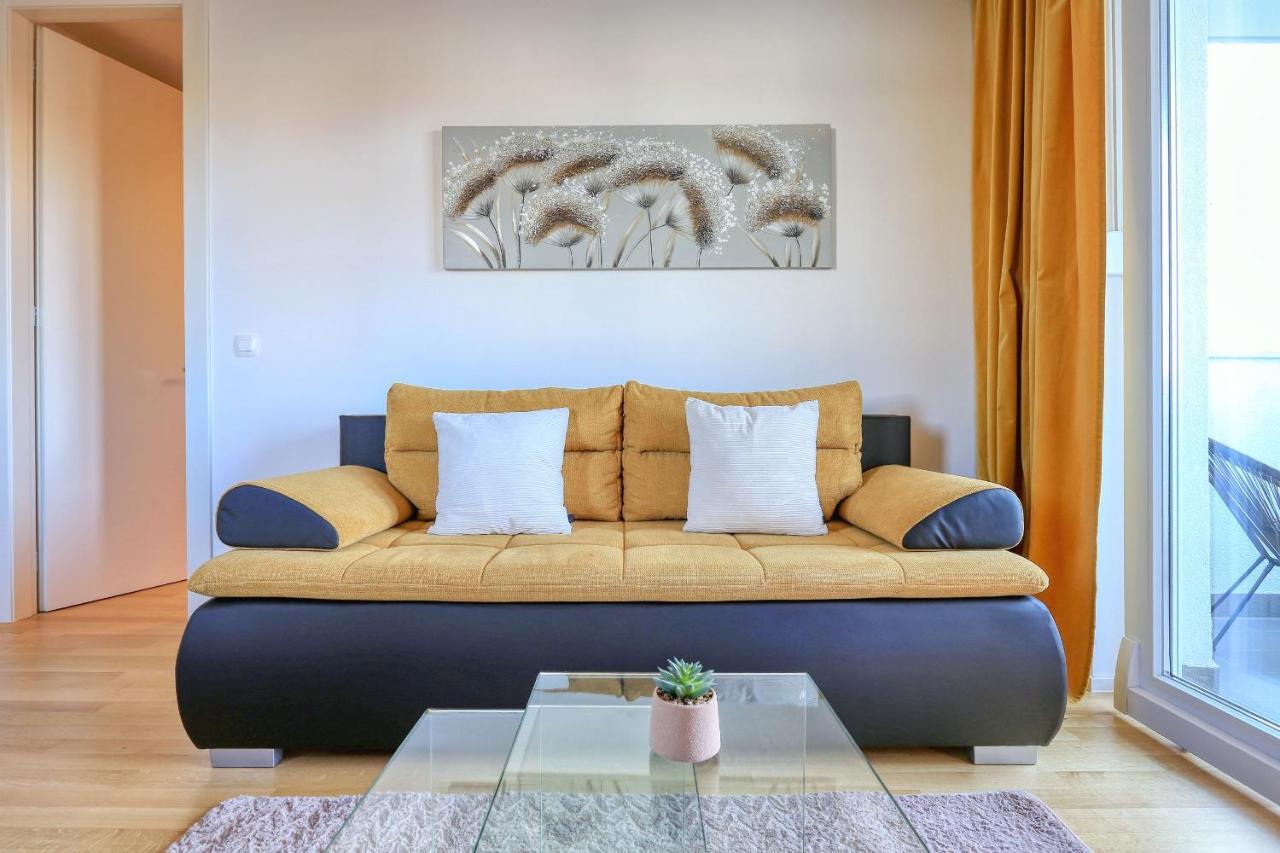 Apartament Barbara With Private Parking In The Garage Zadar Zewnętrze zdjęcie