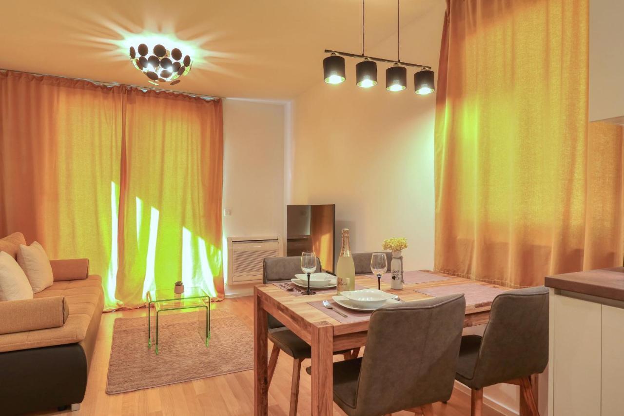 Apartament Barbara With Private Parking In The Garage Zadar Zewnętrze zdjęcie