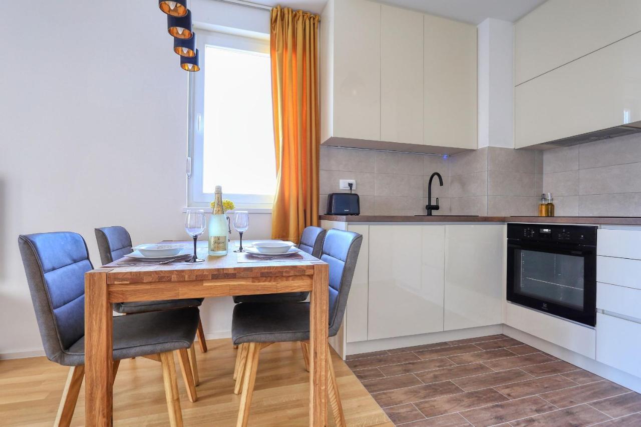 Apartament Barbara With Private Parking In The Garage Zadar Zewnętrze zdjęcie