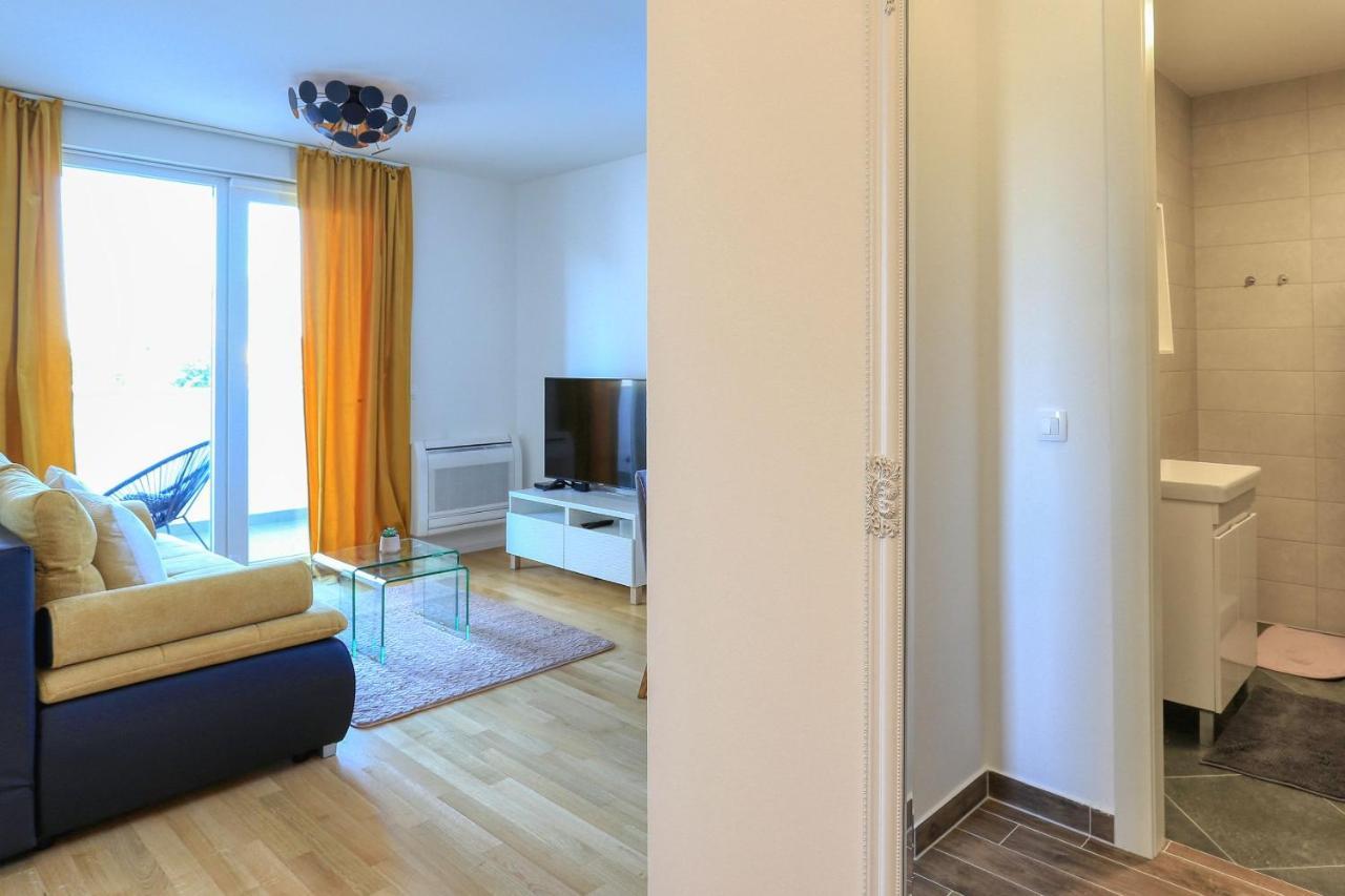 Apartament Barbara With Private Parking In The Garage Zadar Zewnętrze zdjęcie